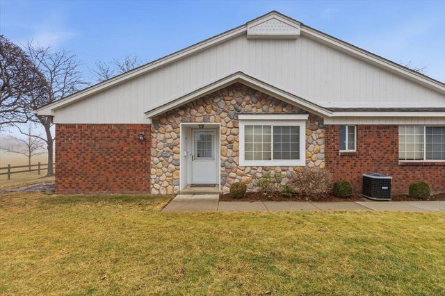 770 Country Club Drive, St Clair Shores, MI 48082