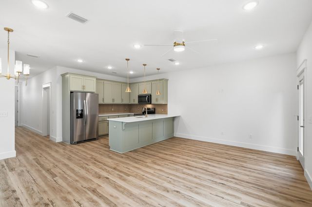 928 Grace Avenue, Panama City, FL 32401