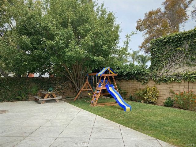 346 Gulf Stream, Costa Mesa, CA 92627