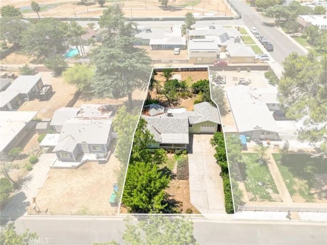 1073 Palm, Beaumont, CA 92223