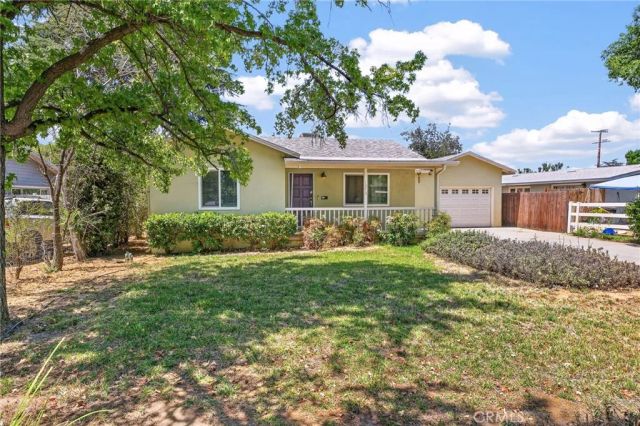1073 Palm, Beaumont, CA 92223