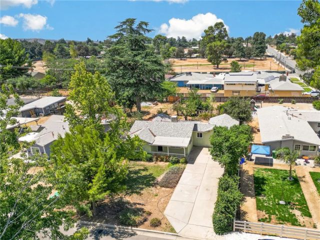1073 Palm, Beaumont, CA 92223