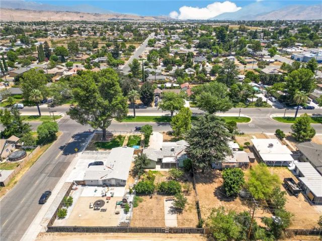 1073 Palm, Beaumont, CA 92223