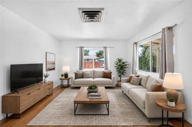 1073 Palm, Beaumont, CA 92223