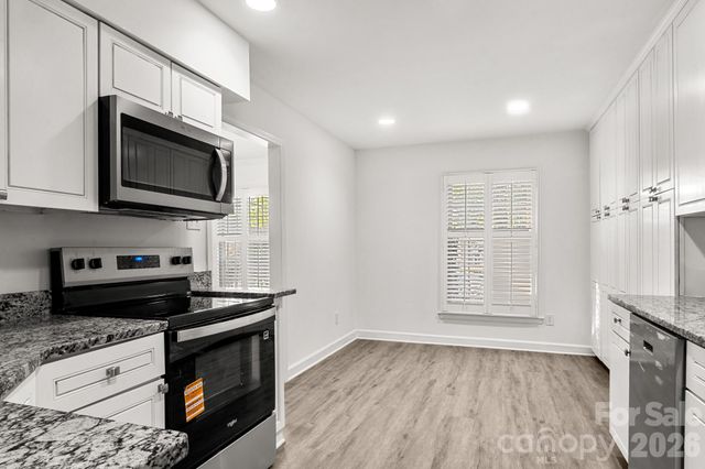 6748 Constitution Lane, Charlotte, NC 28210
