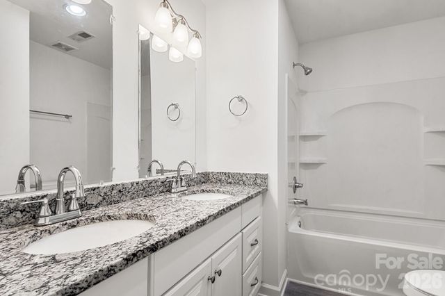 6748 Constitution Lane, Charlotte, NC 28210
