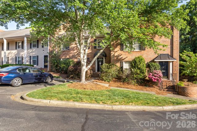 6748 Constitution Lane, Charlotte, NC 28210