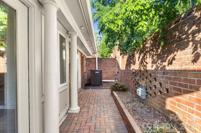 6748 Constitution Lane, Charlotte, NC 28210