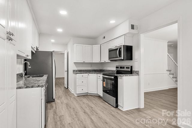 6748 Constitution Lane, Charlotte, NC 28210