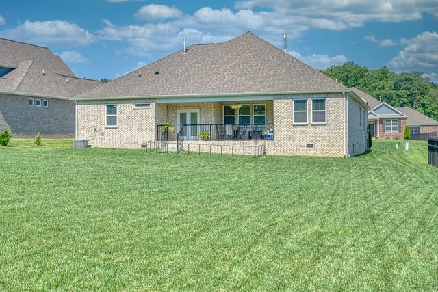 319 Greymoor Ln, Cookeville, TN 38501