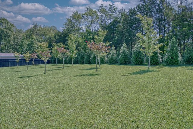 319 Greymoor Ln, Cookeville, TN 38501