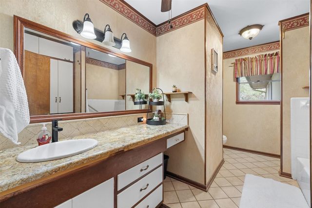 1273 Highway 90a W, Sheridan, TX 77475