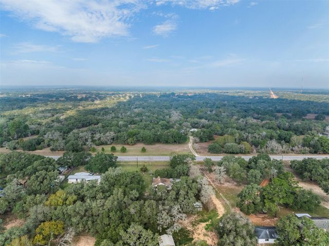 1273 Highway 90a W, Sheridan, TX 77475