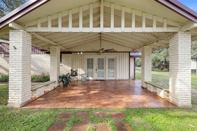 1273 Highway 90a W, Sheridan, TX 77475