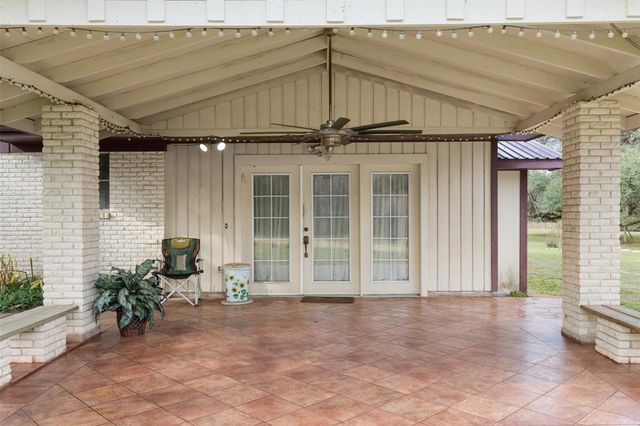 1273 Highway 90a W, Sheridan, TX 77475