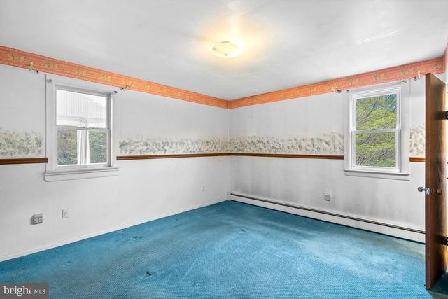 105 SPRING AVE, Holland, PA 18966