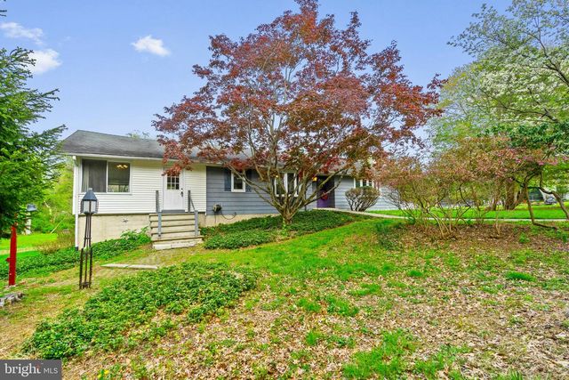 105 SPRING AVE, Holland, PA 18966
