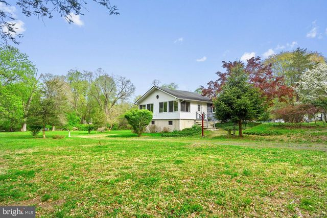 105 SPRING AVE, Holland, PA 18966