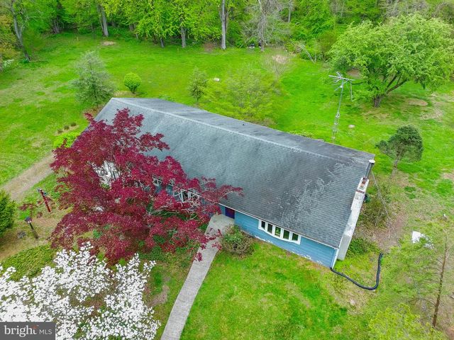 105 SPRING AVE, Holland, PA 18966