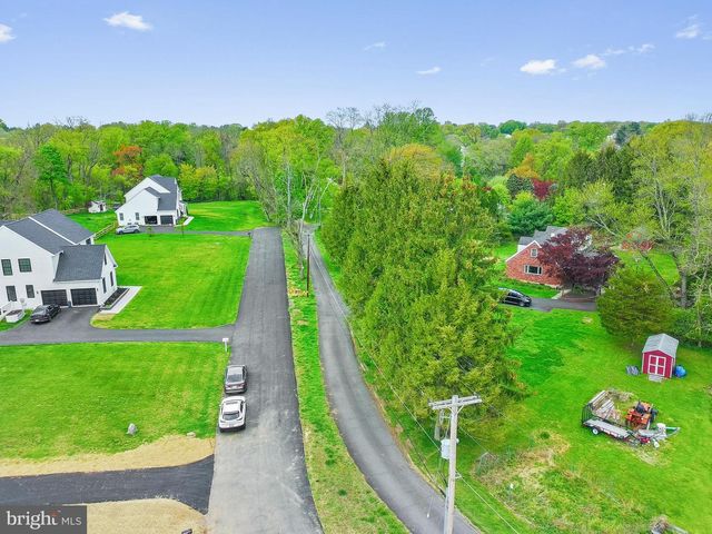105 SPRING AVE, Holland, PA 18966