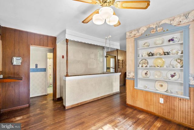 105 SPRING AVE, Holland, PA 18966