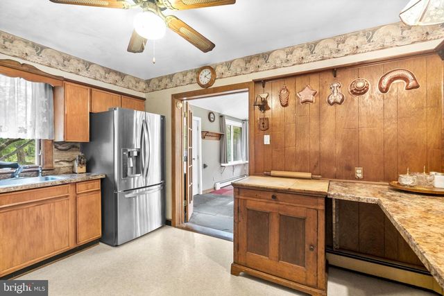 105 SPRING AVE, Holland, PA 18966