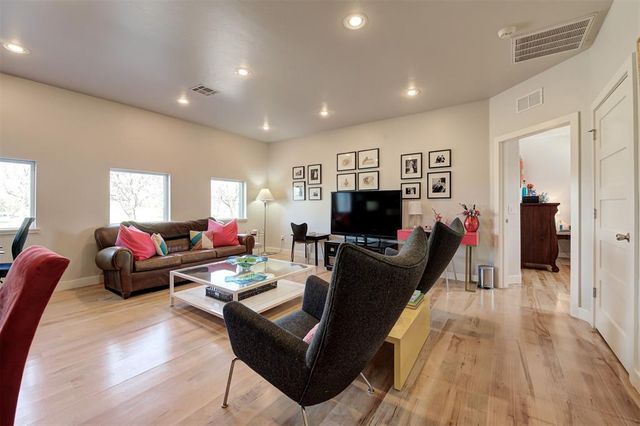 6020 Colony Lane, Oklahoma City, OK 73112