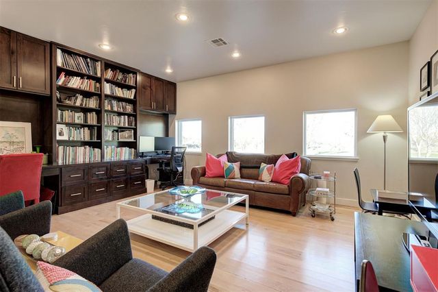 6020 Colony Lane, Oklahoma City, OK 73112