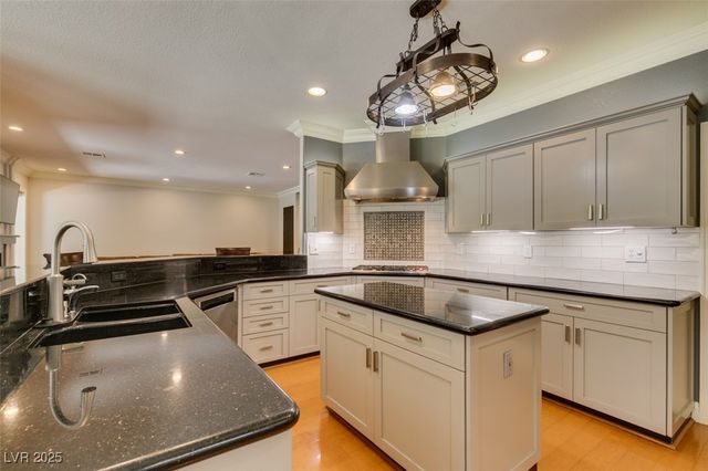 2131 Alexa Breanne Court, Las Vegas, NV 89117