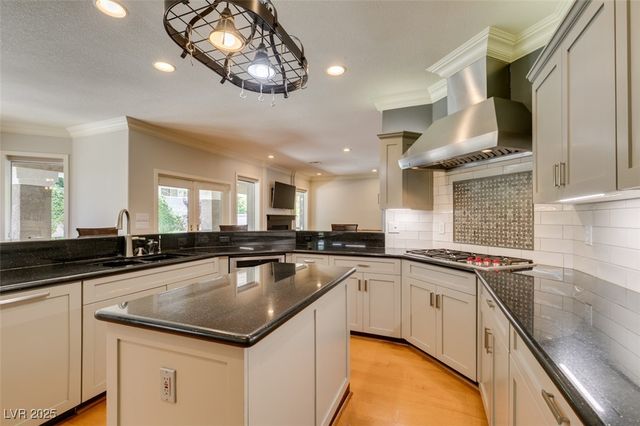 2131 Alexa Breanne Court, Las Vegas, NV 89117