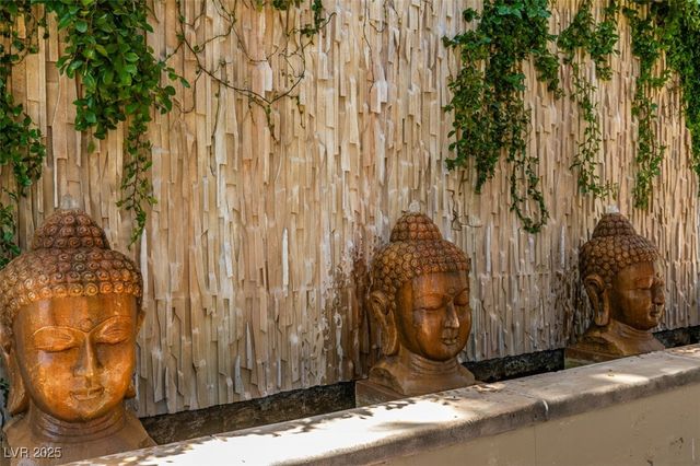 2131 Alexa Breanne Court, Las Vegas, NV 89117