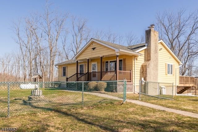 44 Walnut Road, Knowlton Twp., NJ 07832