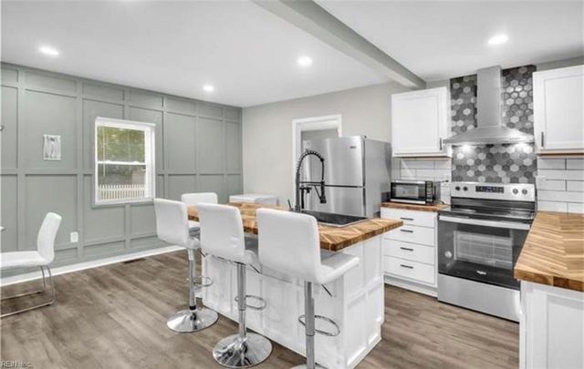 108 N 6th ST, Suffolk, VA 23434