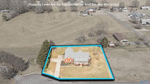 64 Meadows Drive, Rainsville, AL 35986