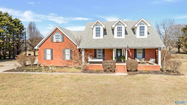 64 Meadows Drive, Rainsville, AL 35986