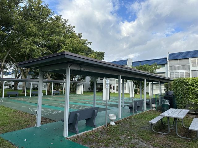 7847 Golf Circle Drive 211, Margate, FL 33063