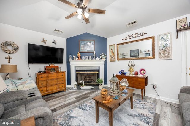 1005 E SCHUMAKER MANOR DR, Salisbury, MD 21804