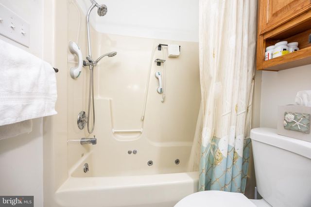 1005 E SCHUMAKER MANOR DR, Salisbury, MD 21804