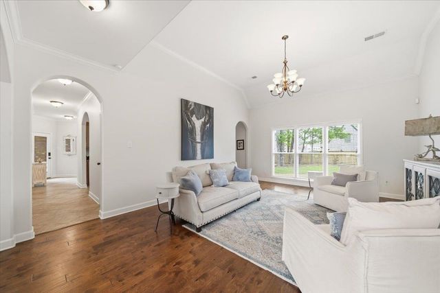 824 NINE OAKS LN, Collierville, TN 38017