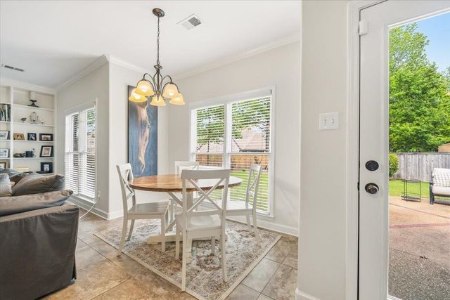 824 NINE OAKS LN, Collierville, TN 38017