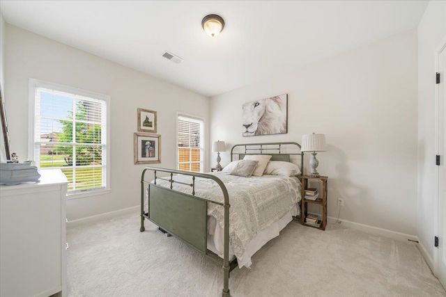824 NINE OAKS LN, Collierville, TN 38017