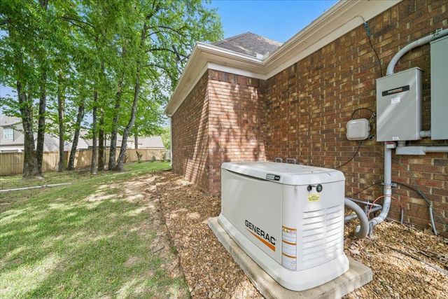 824 NINE OAKS LN, Collierville, TN 38017