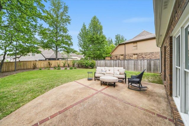 824 NINE OAKS LN, Collierville, TN 38017