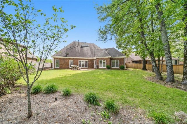 824 NINE OAKS LN, Collierville, TN 38017