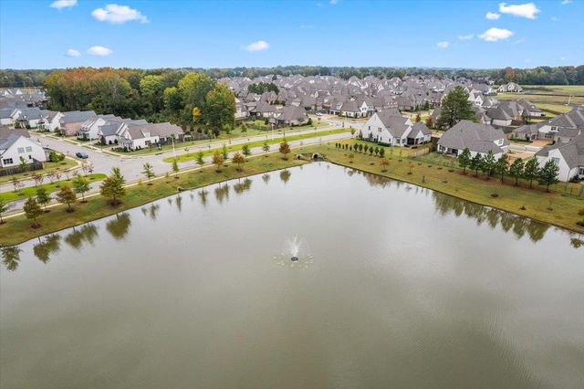 824 NINE OAKS LN, Collierville, TN 38017