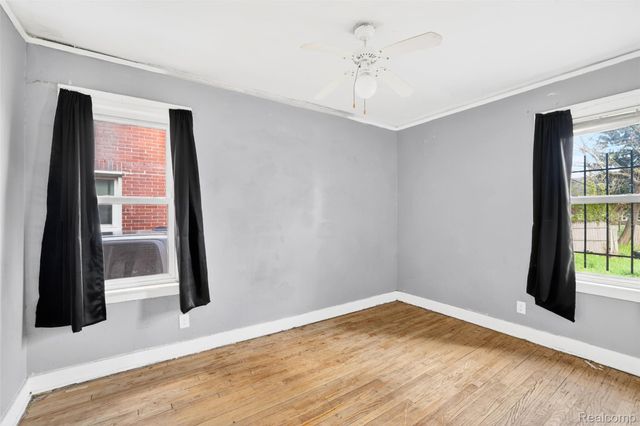 12716 Wilshire Drive, Detroit, MI 48213