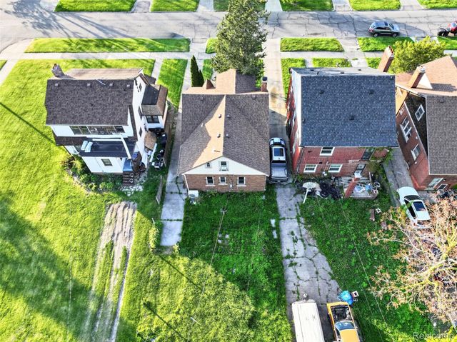 12716 Wilshire Drive, Detroit, MI 48213