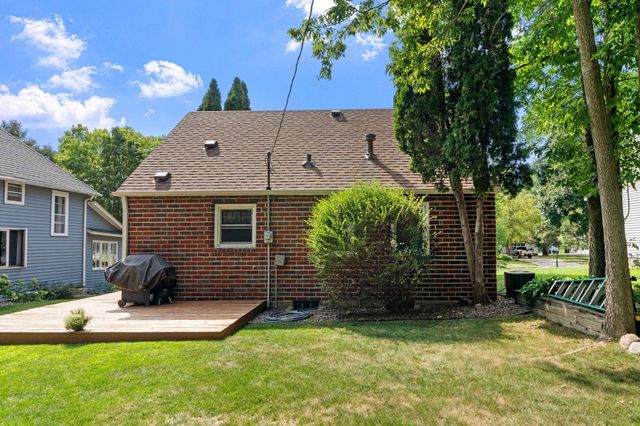 404 4th Avenue NW, Buffalo, MN 55313
