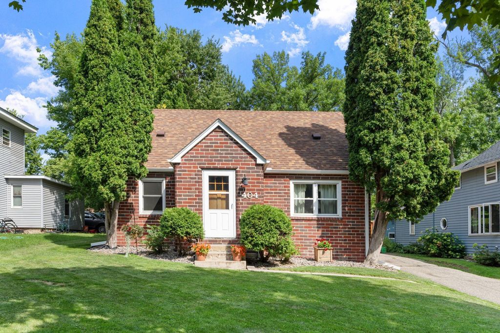 404 4th Avenue NW, Buffalo, MN 55313