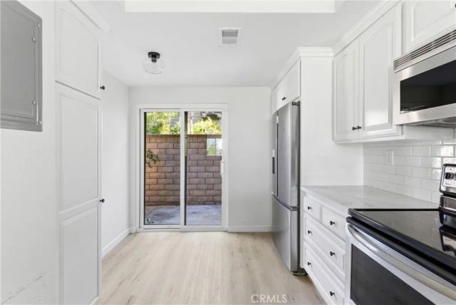 1095 Mesa Bluff, Costa Mesa, CA 92627